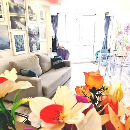 Luxury Ocean View 1 Bedroom בית נופש