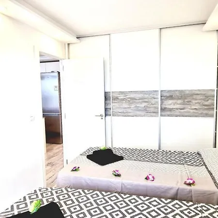 בית נופש Luxury Ocean View 1 Bedroom *