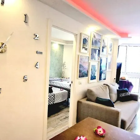 Luxury Ocean View 1 Bedroom בית נופש *